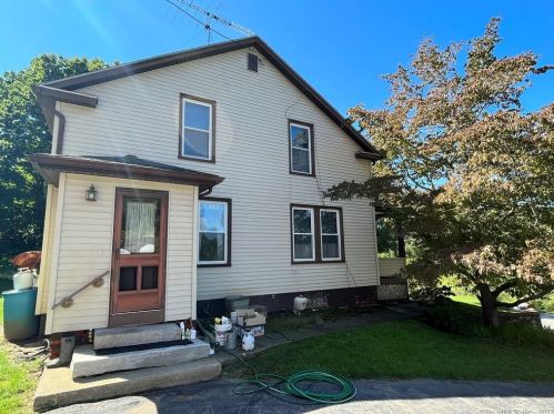 147 Brickyard Rd, Norwich, CT 06365-8429