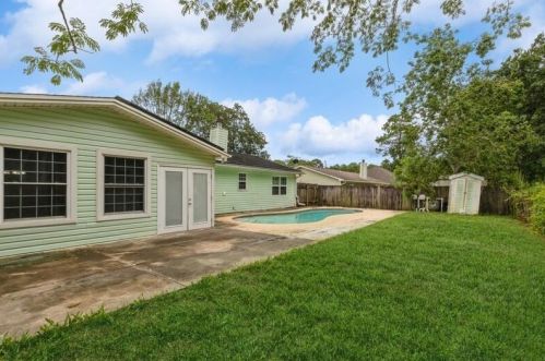 1612 Campbell Dr, Fort Walton Beach FL  32547-1040 exterior