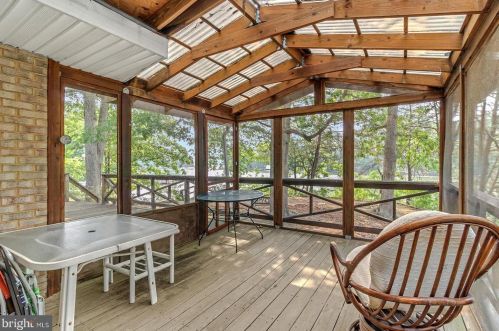 26 Mount Holly Ct, Montross VA  22520-4110 exterior