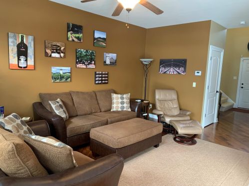 939 Eagleton Dr, Lake Geneva, WI 53147-4809
