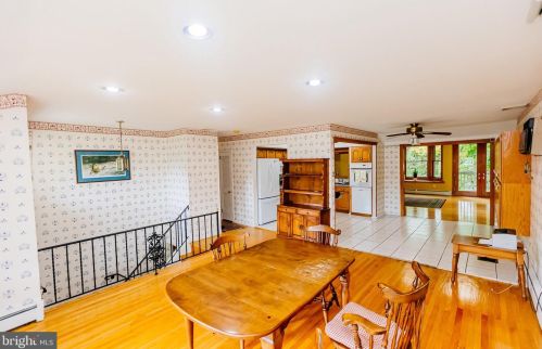 223 Meadow Dr, Yardley PA  19067-1311 exterior