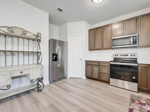 3429 Shelby Ave, Greenville TX  75402-6152 exterior