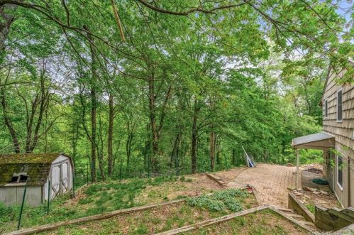 85 Shafer Rd, New Hartford, CT 06057-3413