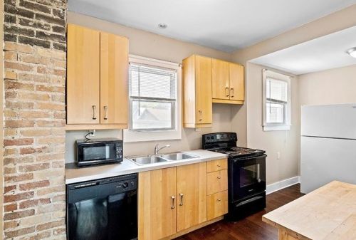 72 16th St, Ambridge PA  15003-2221 exterior