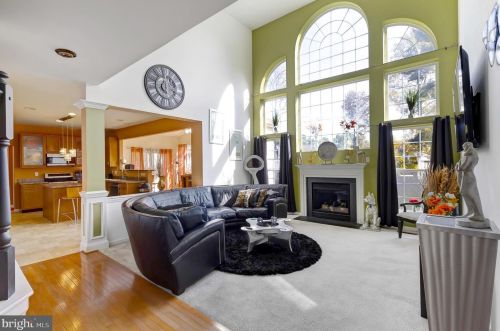 515 Florence Fields Ln, New Castle DE  19720-8752 exterior