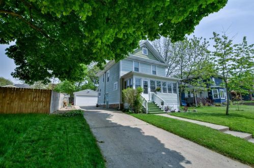 703 Blaine St, Edgerton, WI 53534-1420