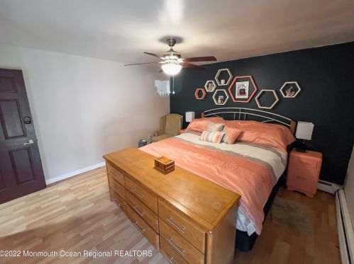 475 Toms River Rd, Jackson Twp NJ  08527-3722 exterior