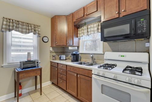 1041 6 St, Saint Paul MN 55106-4609 exterior