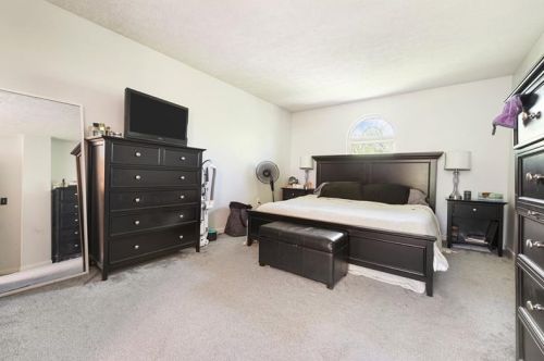 3522 Fox Chase Dr, Imperial PA  15126-9604 exterior