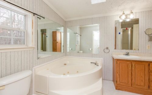 25 James Rd, Fremont NH  03044-3213 exterior