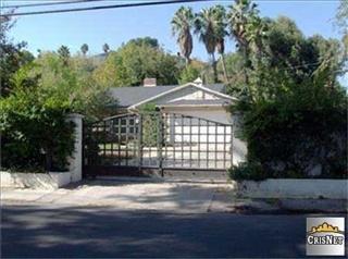 5535 Shirley Ave, Los Angeles, CA 91356-2912