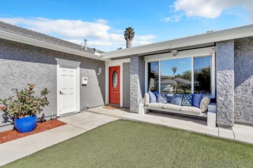 11021 Sagittarius Rd, San Diego, CA 92126-1839