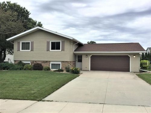 512 4th Ave, Byron, MN 55920-1454