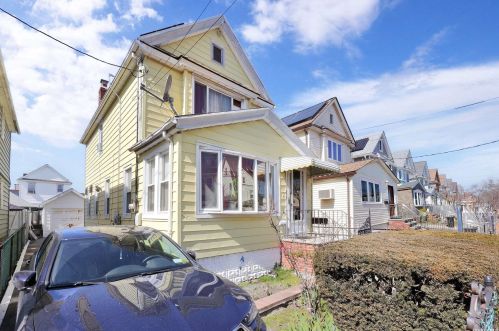 133-30 132nd St, Jamaica, NY 11420-2636