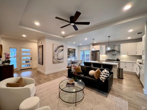 3729 Espresso Ct, Santa Rosa, CA 95403-8660