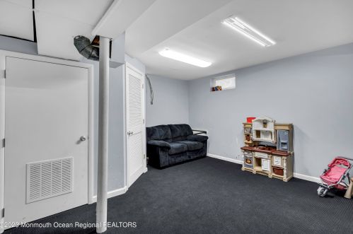 955 Hearthstone Dr, Lakewood NJ  08701-5513 exterior