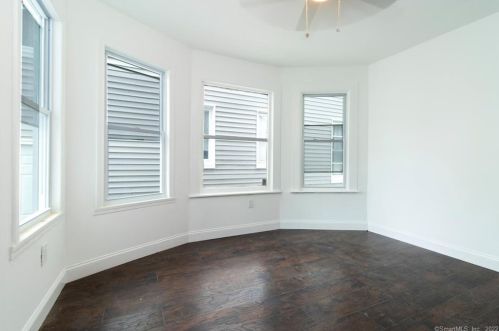 125 Denver Ave, Bridgeport CT  06605-1903 exterior