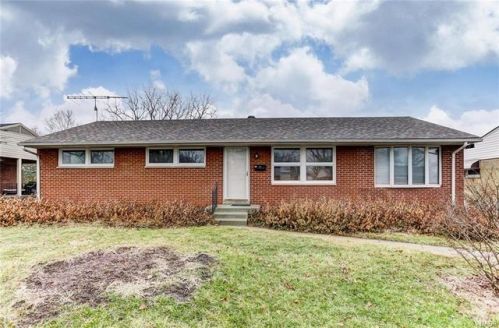 27 Terrace Park Blvd, Brookville, OH 45309-1629