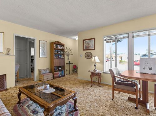 6708 Daneland St, Lakewood CA  90713-2101 exterior