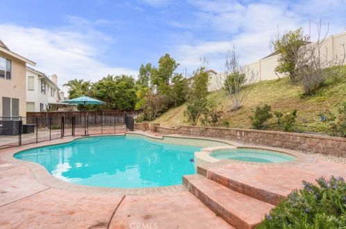 32290 Calle Avella, Temecula CA  92592-3860 exterior