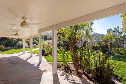 17089 Bluff Vista Ct, Riverside CA 92503-8715 exterior