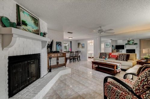 1280 Forest Grove Blvd, Palm Harbor, FL 34683-5511
