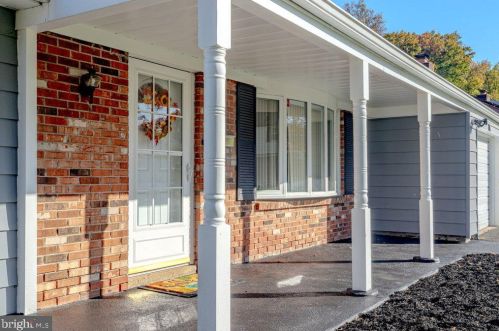 114 Eastbrook Ln, Willingboro NJ  08046-2225 exterior