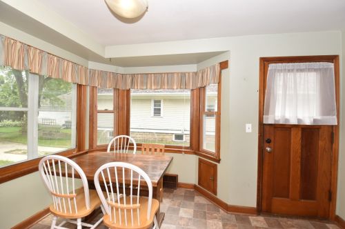 8330 Portland Ave, Milwaukee WI 53213-3018 exterior