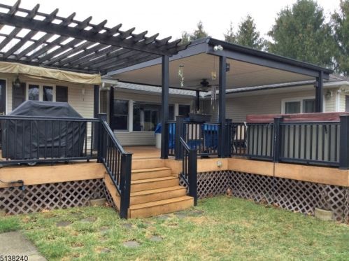 434 Buckhorn Dr, Belvidere NJ  07823-2707 exterior