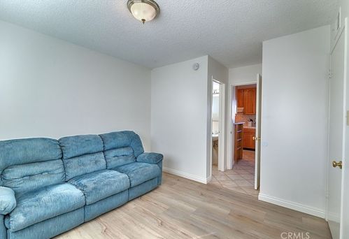 10422 Ponder St, Cypress CA  90630-4462 exterior