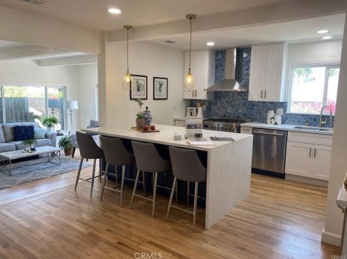 1143 23rd St, Manhattan Beach CA  90266-2927 exterior