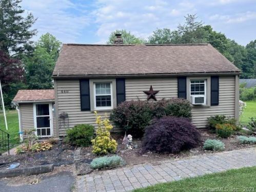 448 Maple Shade Rd, Middletown, CT 06457-5146