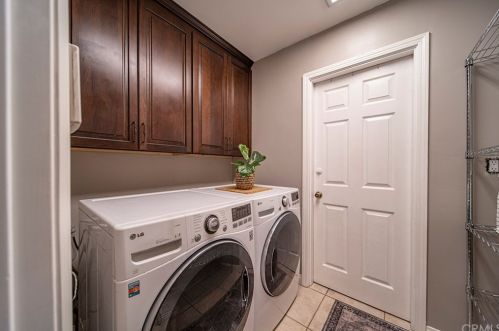 4237 Sussex Cir, Cypress CA  90630-2742 exterior