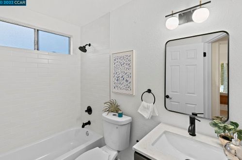 435 Hagemann Dr, Livermore CA  94551-6037 exterior