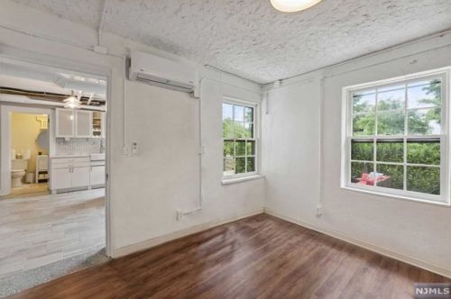 85 Undercliff Rd, Montclair NJ  07042-1616 exterior