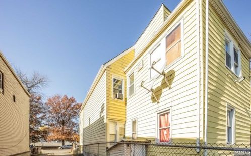 871 Madison Ave, Paterson NJ  07501-3120 exterior