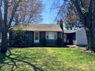 4259 Gradwohl Switch Rd, Easton, PA 18045-8218