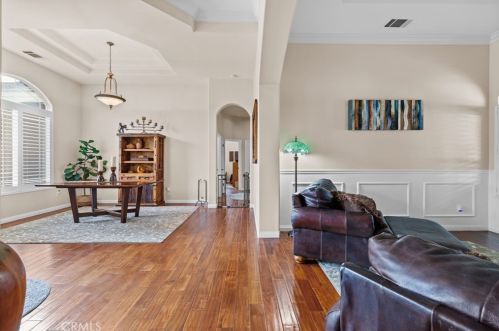 10504 Chesterfield Ct, Bakersfield CA 93311-3722 exterior