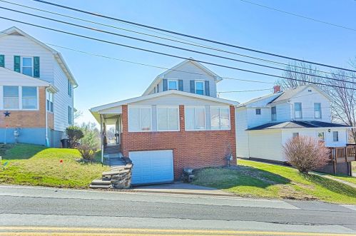 104 Highland Ave, Herminie, PA 15637-1310