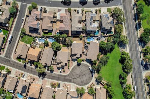 16043 Maui Ln, Sun City AZ  85379-5137 exterior