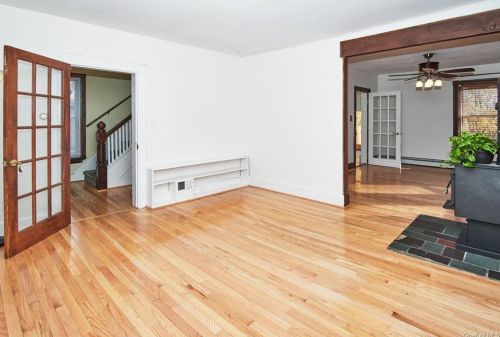 10 Royce Ave, Middletown NY  10940-4709 exterior