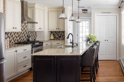 30 Swezey St, Canaan Lake NY  11772-4126 exterior