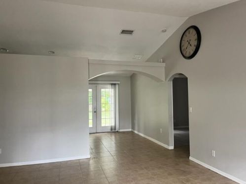 1649 Sandia Dr, Fort Pierce FL  34983-3718 exterior