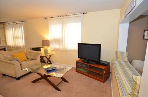 1160 Grand Ave, San Diego CA 92109-4272 exterior