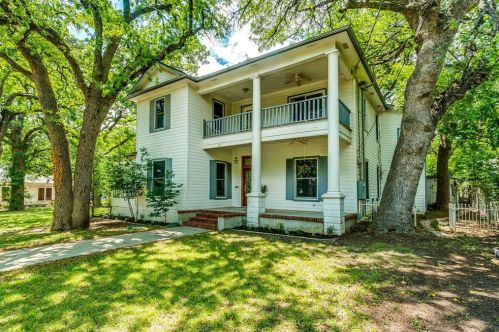 111 Couts St, Weatherford, TX 76086-5209