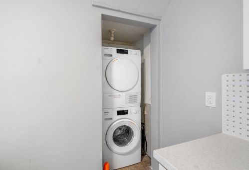 6260 Ocean Blvd, Boynton Beach FL  33435-5212 exterior