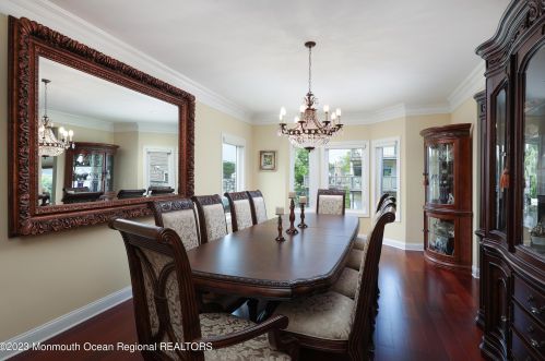 8 Benton Ave, Leonardo NJ  07737-1403 exterior