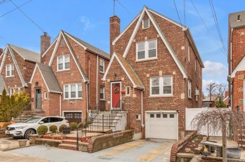 1844 Hering Ave, Bronx, NY 10461-1850