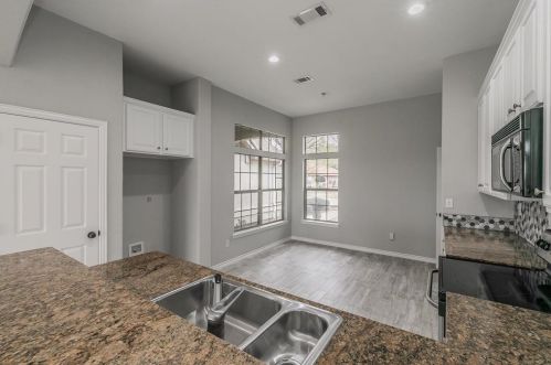 9301 Perimeter St, Denton TX  76207-5636 exterior