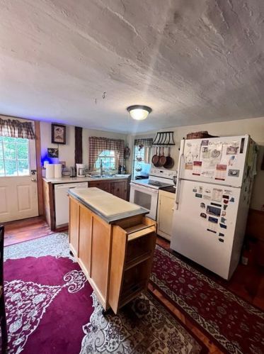 343 Beacon Dr, North Kingstown RI  02852-4630 exterior